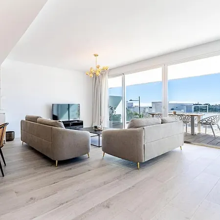 Brand New, Elegant Townhouse Σπίτι διακοπών Εστεπόνα