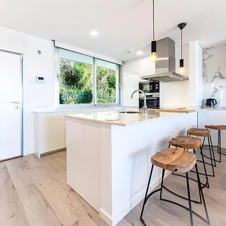 Σπίτι διακοπών Brand New, Elegant Townhouse