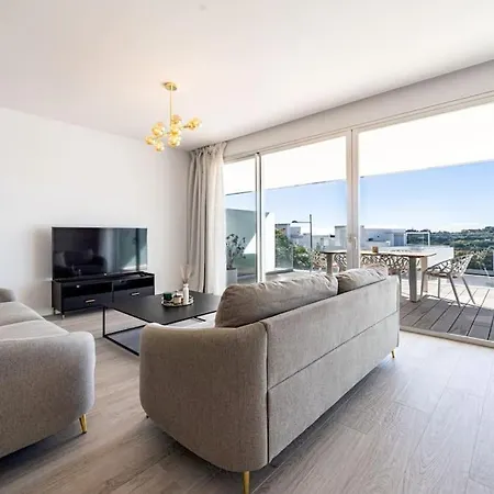 Σπίτι διακοπών Brand New, Elegant Townhouse *